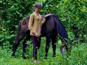 Прогулки на лошадях в горах Прогулки на лошадях в горах