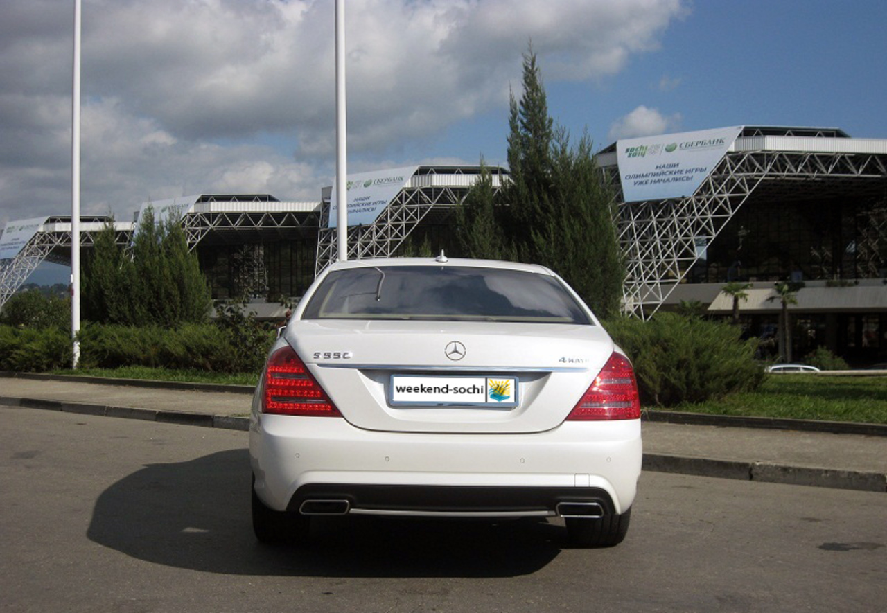 Mercedes W221 Long White Mercedes W221 Long White