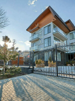 Отель Hills Polyana Hotel в Лермонтово