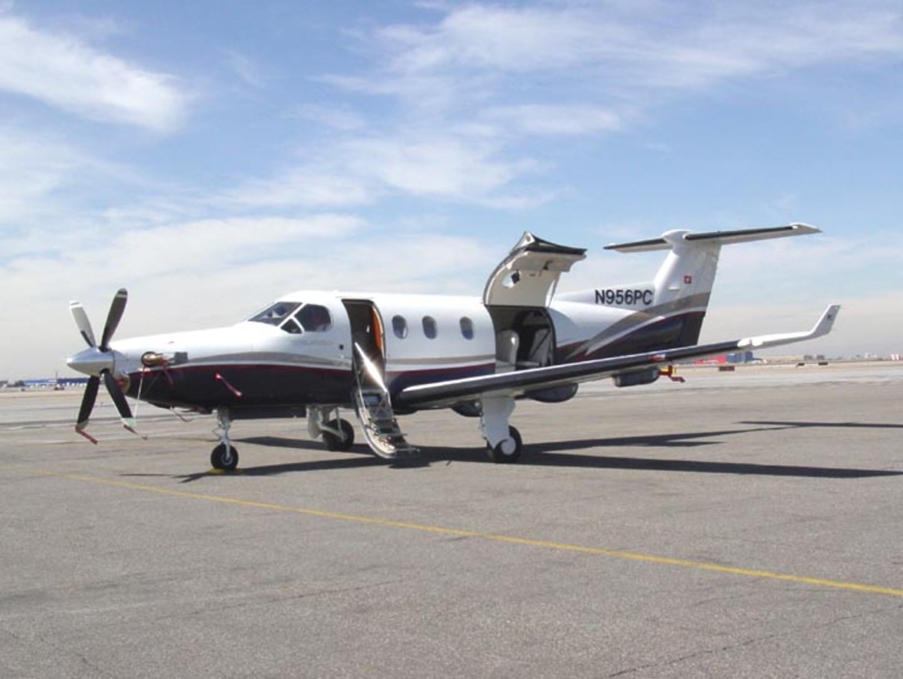 PILATUS PC 12 PILATUS PC 12